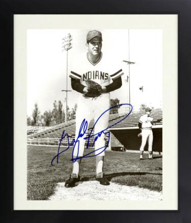 Gaylord Perry signed Cleveland B&W 8x10 Photo minor dings Custom Framing- COA (HOF)