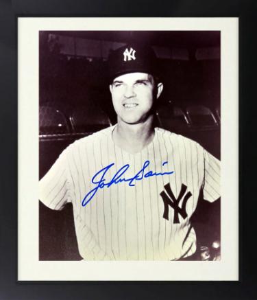 Johnny Sain signed New York Yankees 8x10 Photo Custom Framing imperfect-COA (6X WS Champ/3X AS)