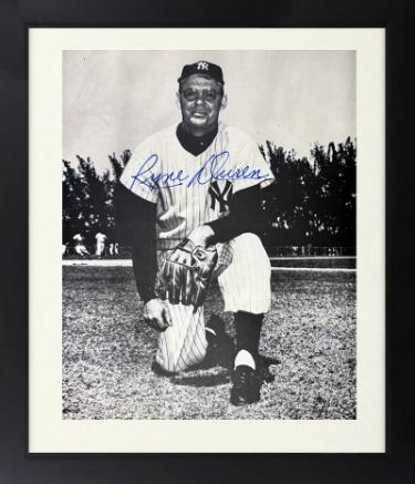 Ryne Duren signed New York Yankees 8x10 Photo Custom Framing minor dings- COA (1958 WS Champ)