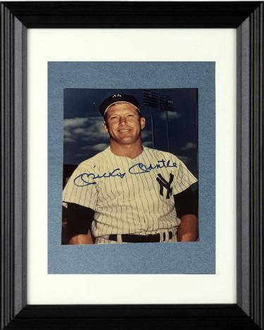 Mickey Mantle signed New York Yankees 3.5x4.5 Photo Custom Framing- Beckett Review HOF/500 HR