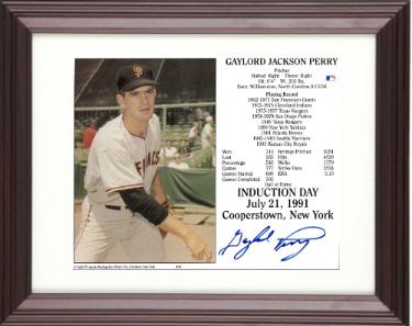 Gaylord Perry signed San Francisco Giants MLB Hall of Fame Induction Day 8x10 Photo/Card Custom Framing- COA
