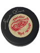 Gordie Howe signed Detroit Red Wings Official NHL Hockey Puck- COA/Photo (Mr. Hockey/HOF)